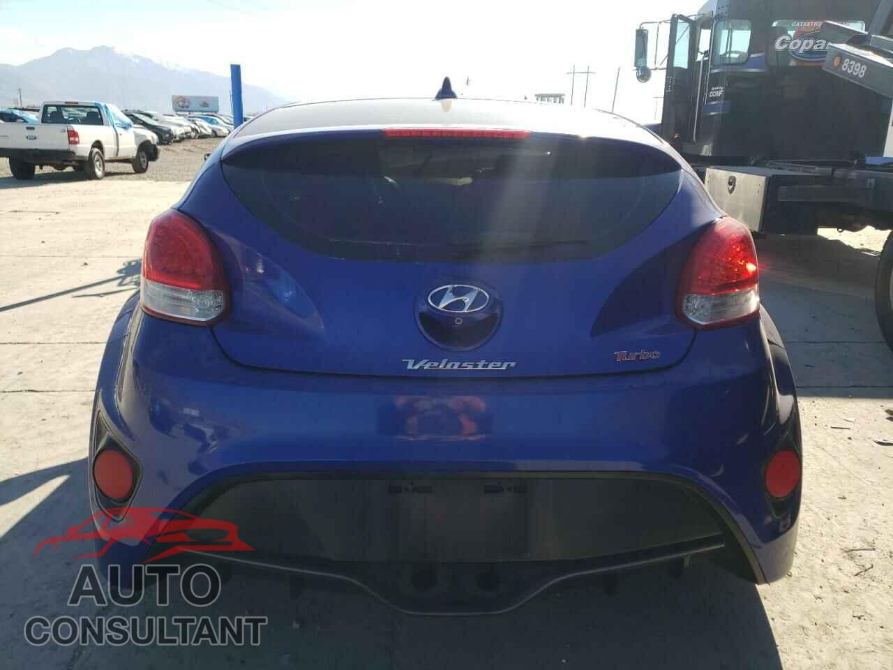 HYUNDAI VELOSTER 2015 - KMHTC6AE5FU218580