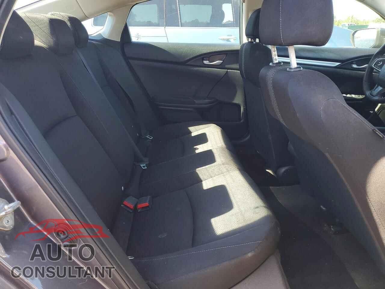 HONDA CIVIC 2017 - 19XFC2F58HE040989