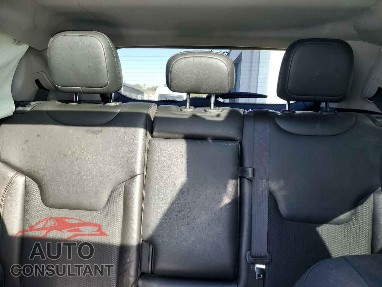 JEEP COMPASS 2022 - 3C4NJDDB3NT227912