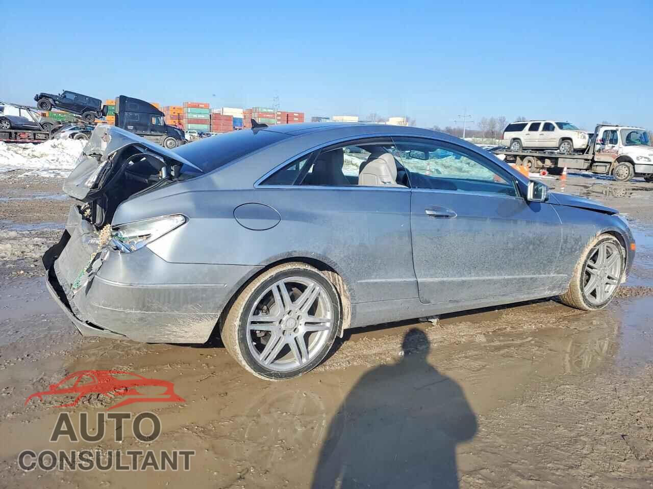 MERCEDES-BENZ E-CLASS 2011 - WDDKJ5GB5BF071727