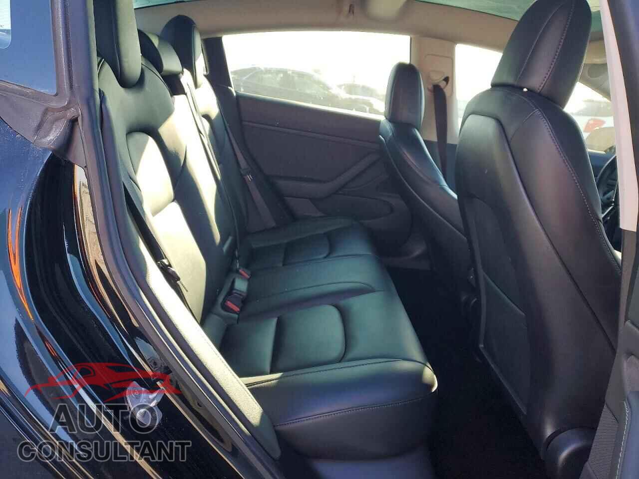 TESLA MODEL 3 2019 - 5YJ3E1EAXKF397808