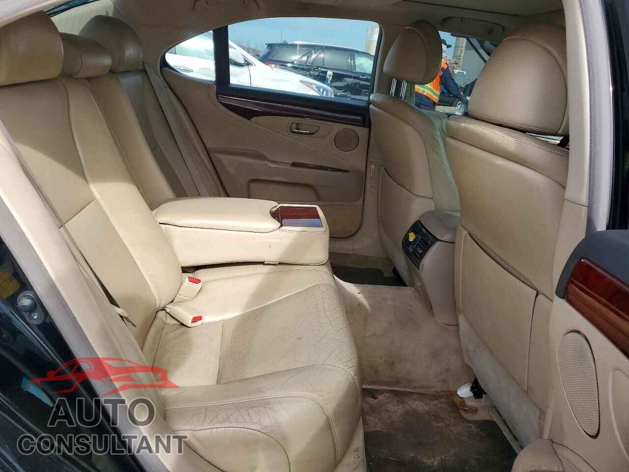 LEXUS LS460 2009 - JTHCL46F195003737