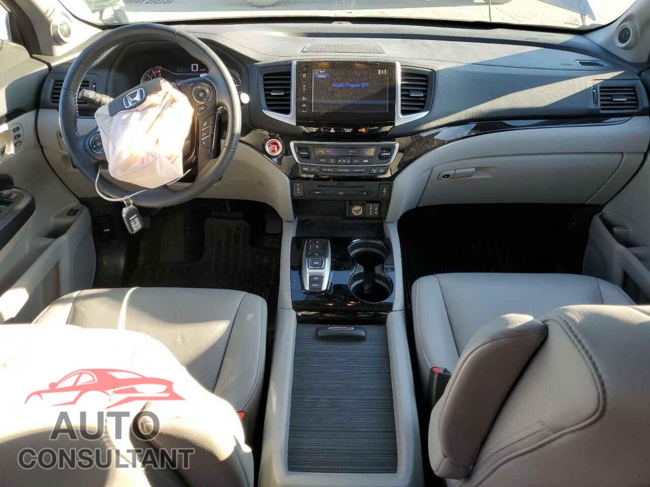 HONDA PILOT 2017 - 5FNYF6H93HB034776
