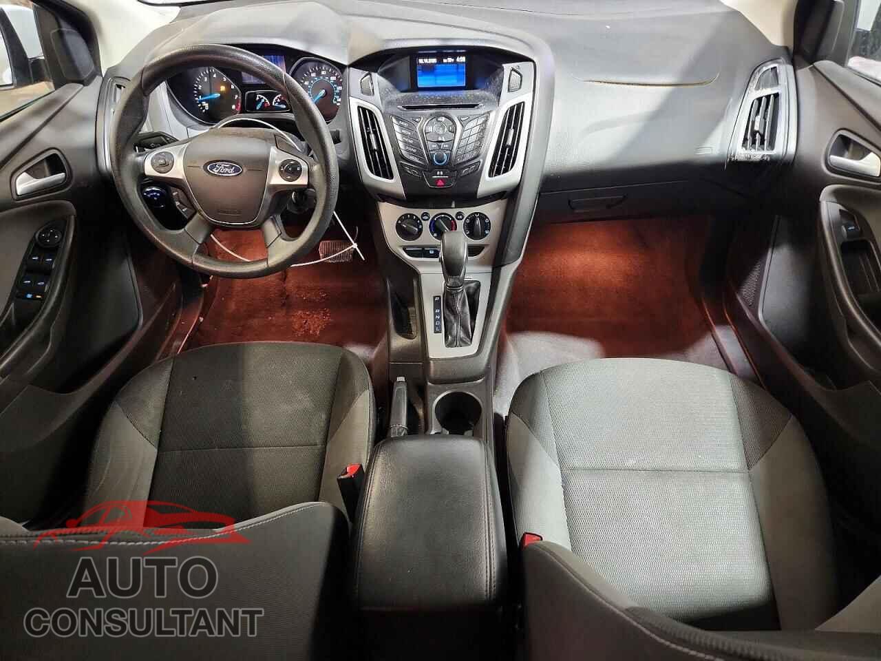 FORD FOCUS 2014 - 1FADP3F22EL105920
