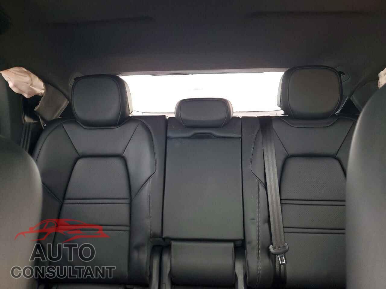PORSCHE CAYENNE 2022 - WP1BE2AY8NDA51058