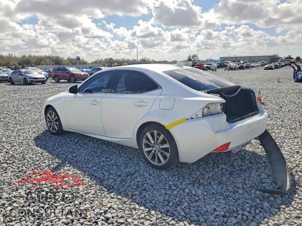 LEXUS IS 2015 - JTHBF1D2XF5053808