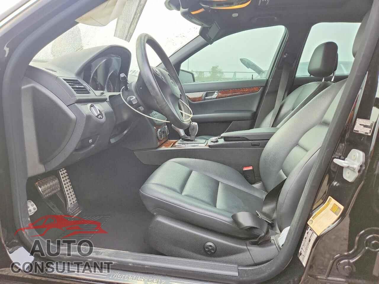 MERCEDES-BENZ C-CLASS 2010 - WDDGF8BBXAF406012