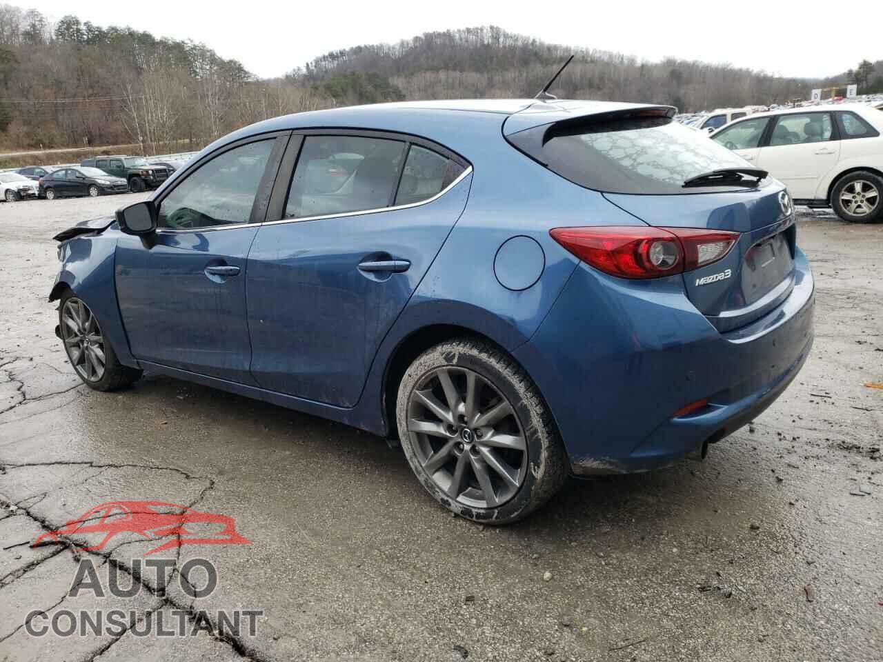 MAZDA 3 2018 - 3MZBN1L30JM166262