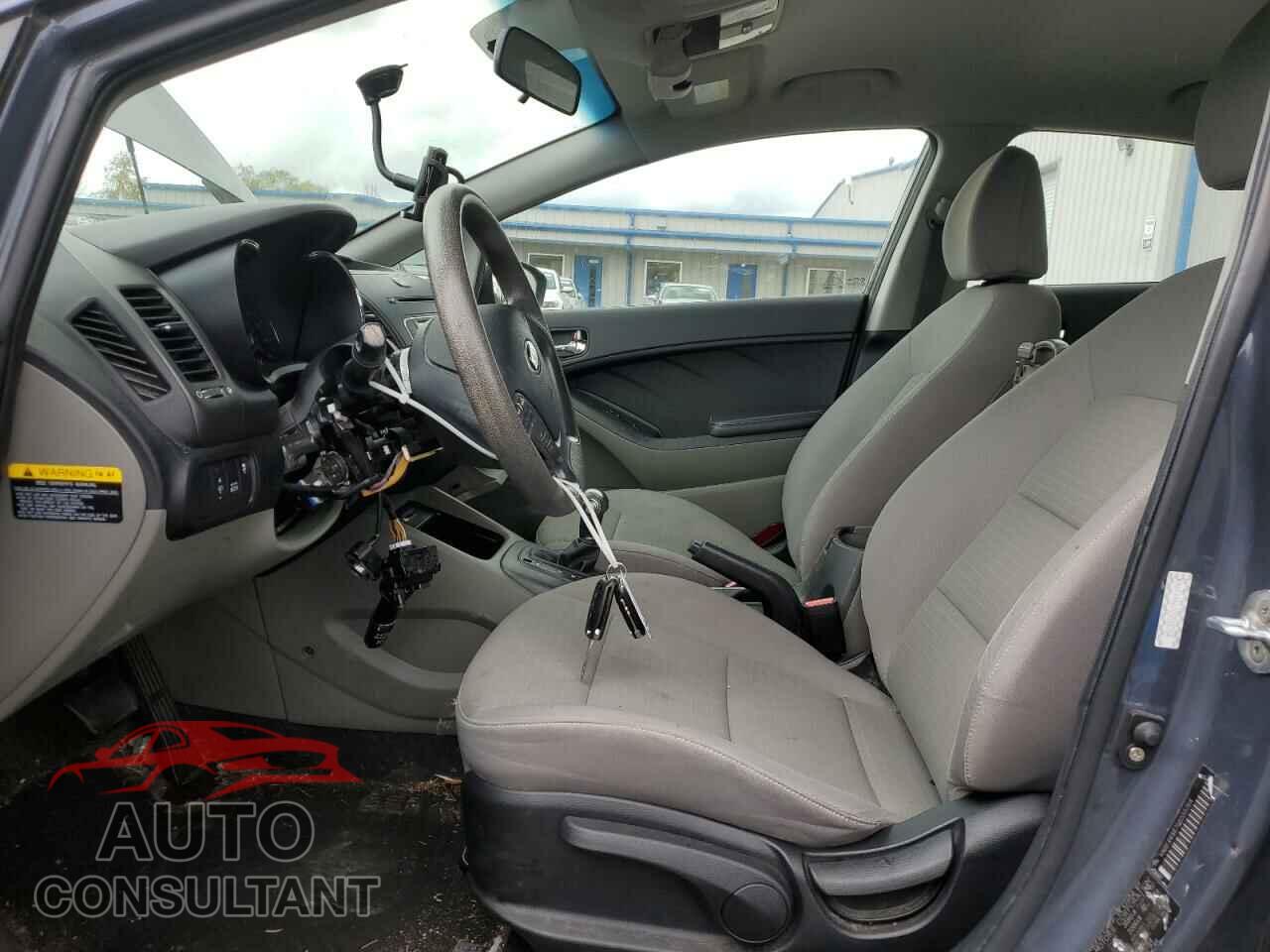 KIA FORTE 2016 - KNAFX4A67G5555764