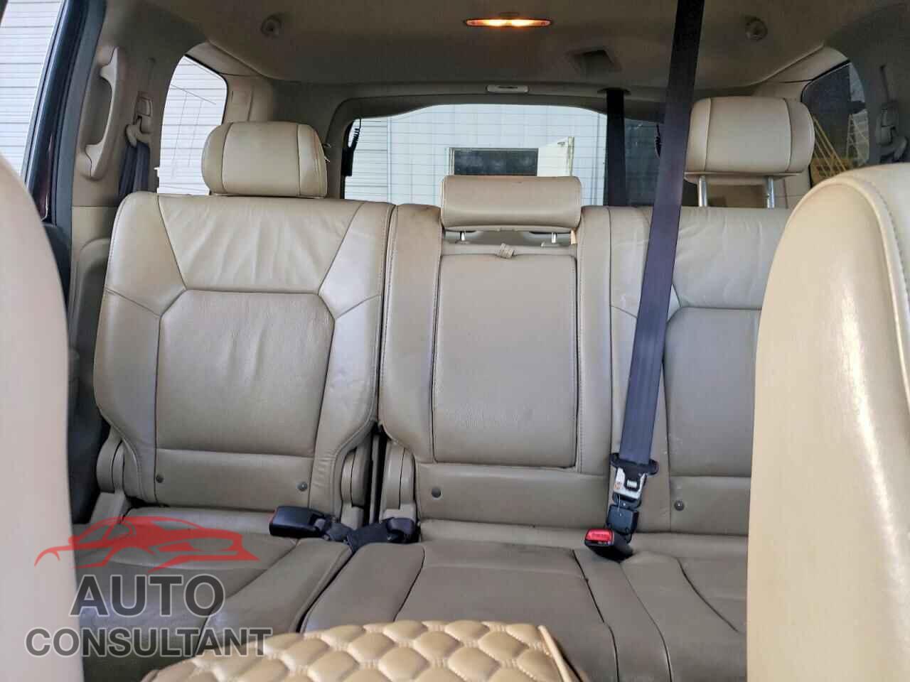 HONDA PILOT 2010 - 5FNYF4H53AB022862