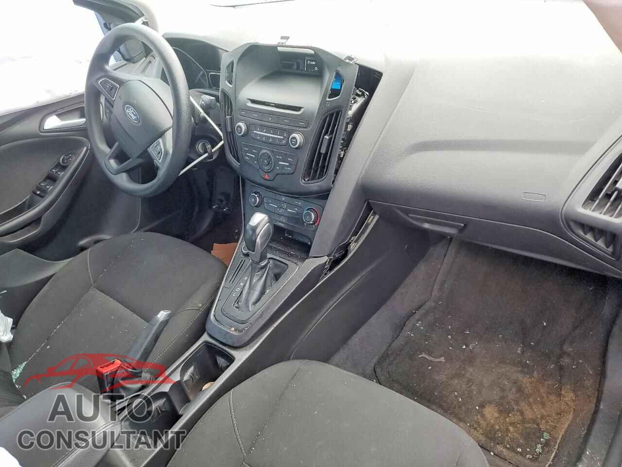 FORD FOCUS 2016 - 1FADP3F23GL352303