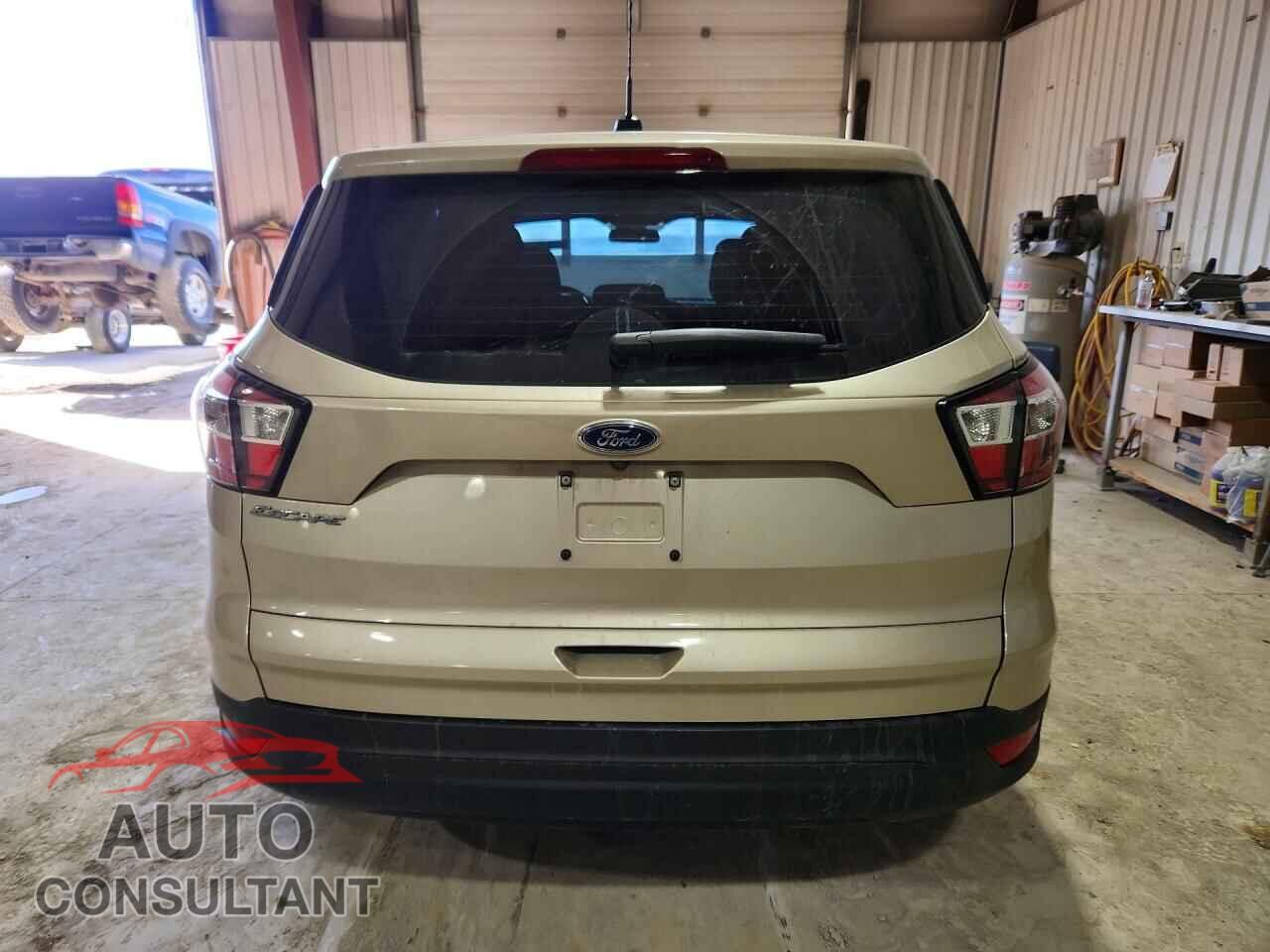 FORD ESCAPE 2018 - 1FMCU0F76JUB37360
