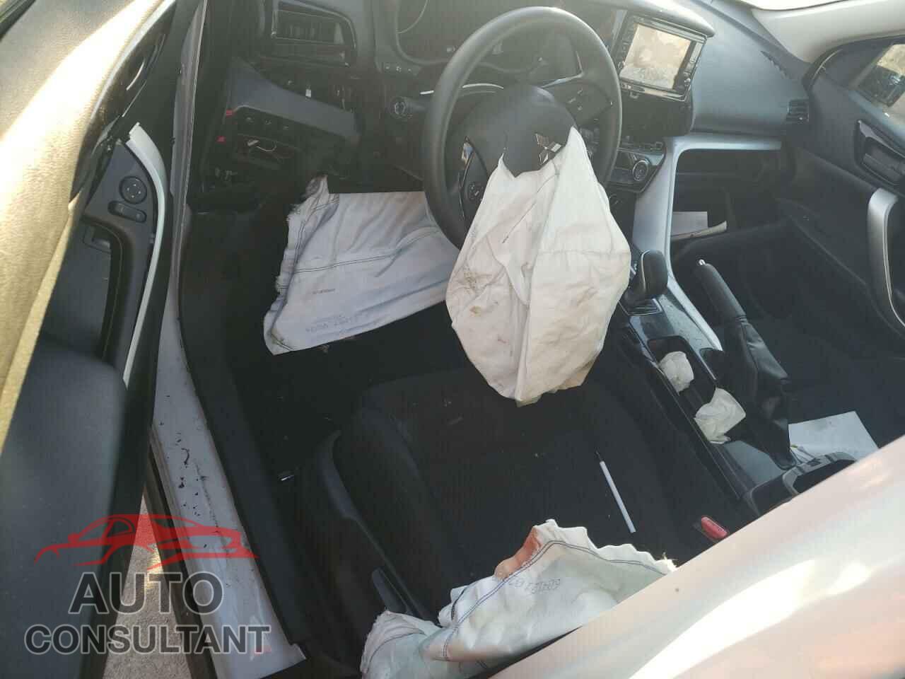 MITSUBISHI ECLIPSE 2023 - JA4ATUAA8PZ030759