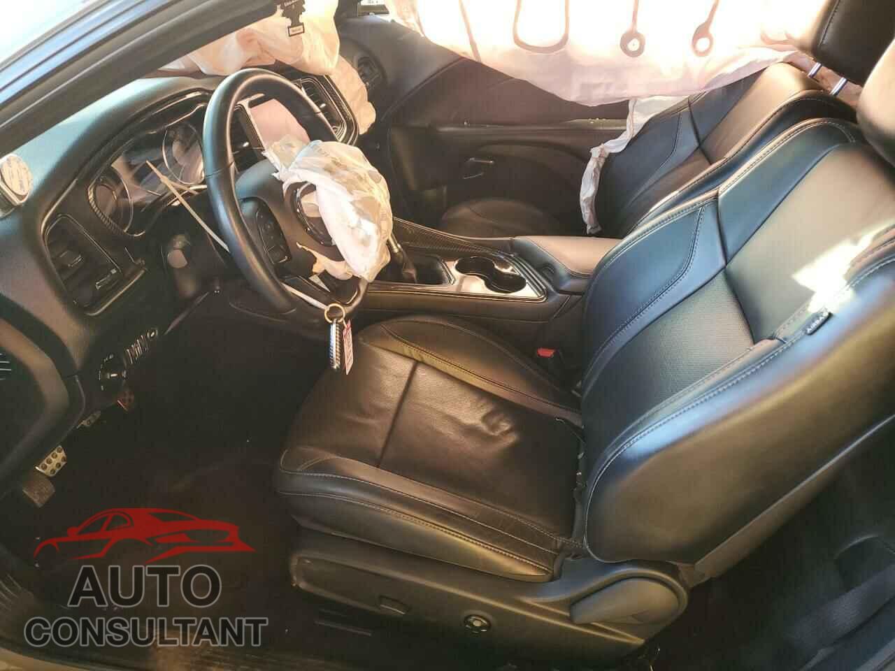 DODGE CHALLENGER 2018 - 2C3CDZBT2JH155244