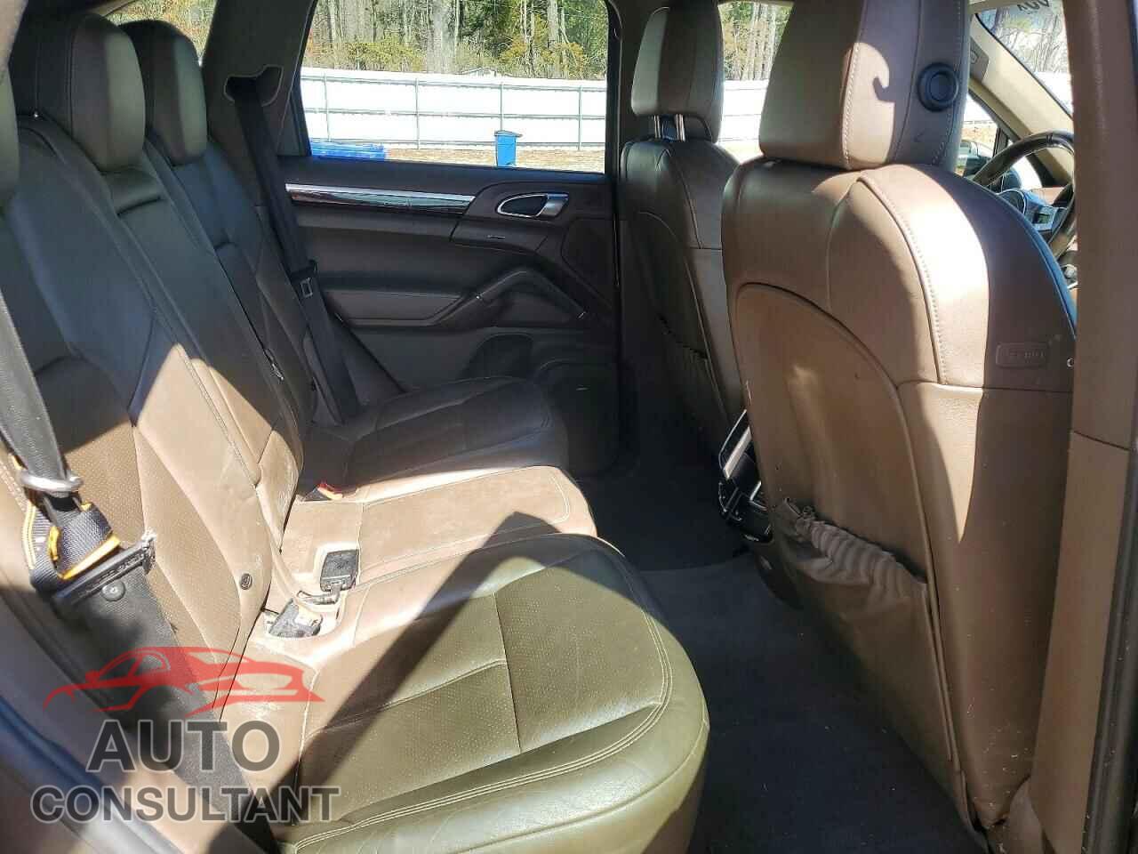 PORSCHE CAYENNE 2012 - WP1AE2A27CLA91108
