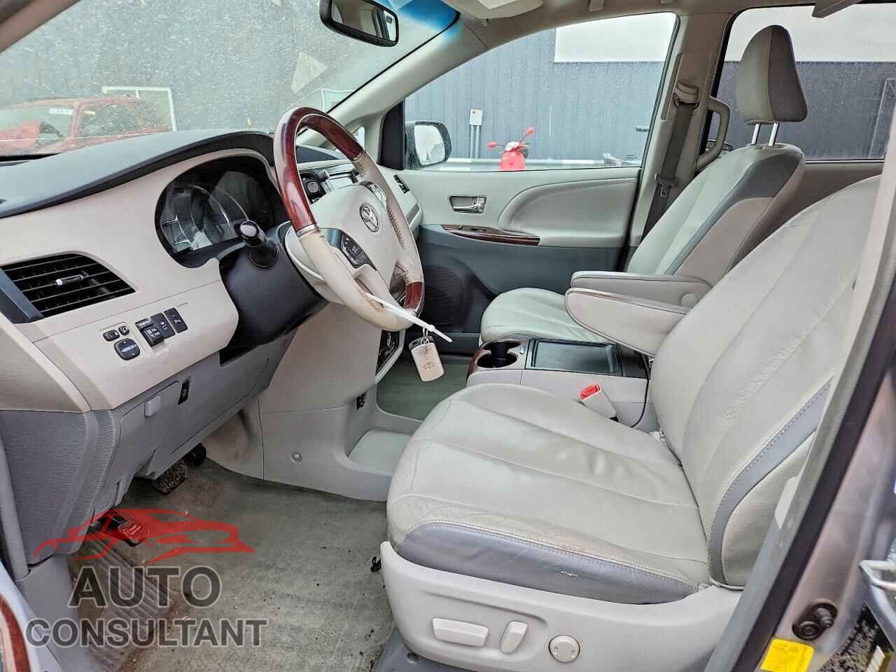 TOYOTA SIENNA 2012 - 5TDDK3DC2CS043032