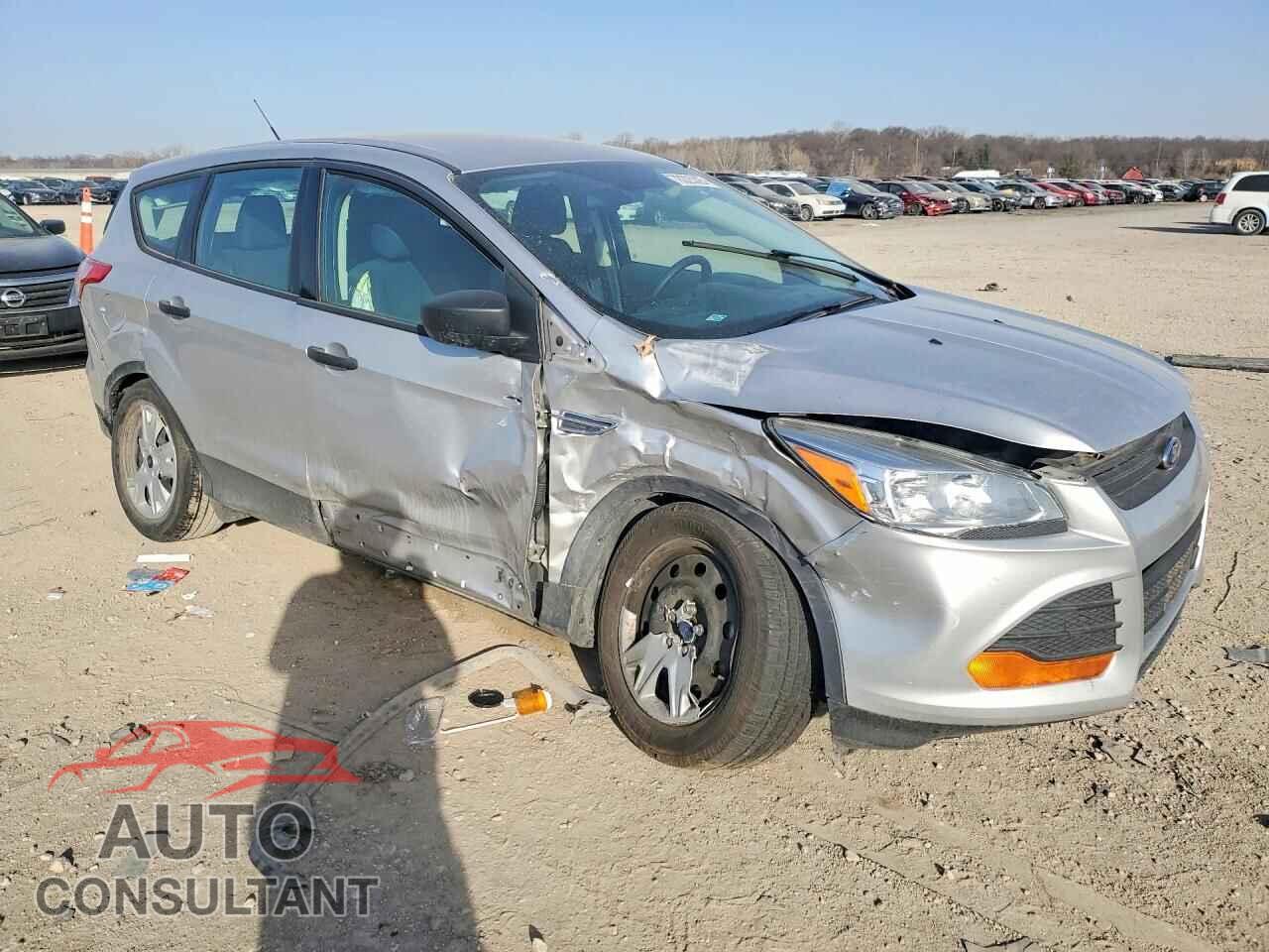 FORD ESCAPE 2016 - 1FMCU0F71GUA43217