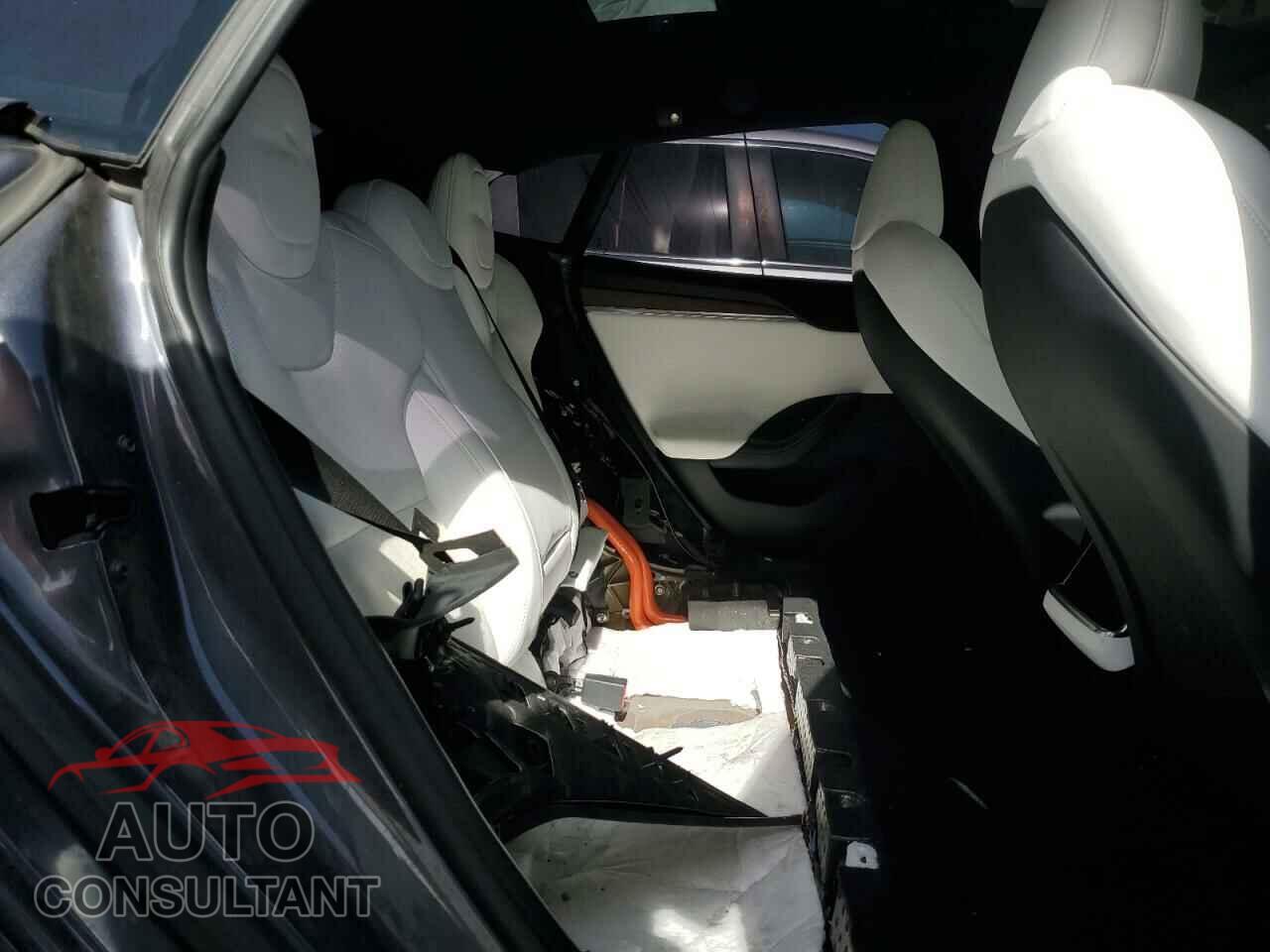 TESLA MODEL S 2022 - 5YJSA1E55NF473370