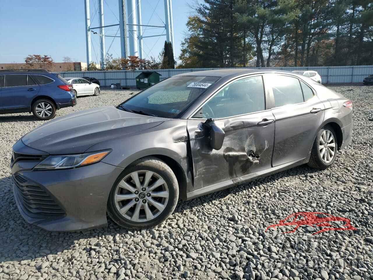 TOYOTA CAMRY 2018 - 4T1B11HK3JU610997