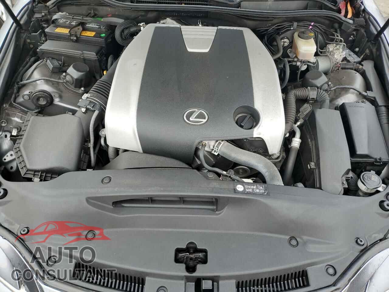 LEXUS IS 2015 - JTHBE1D26F5017102
