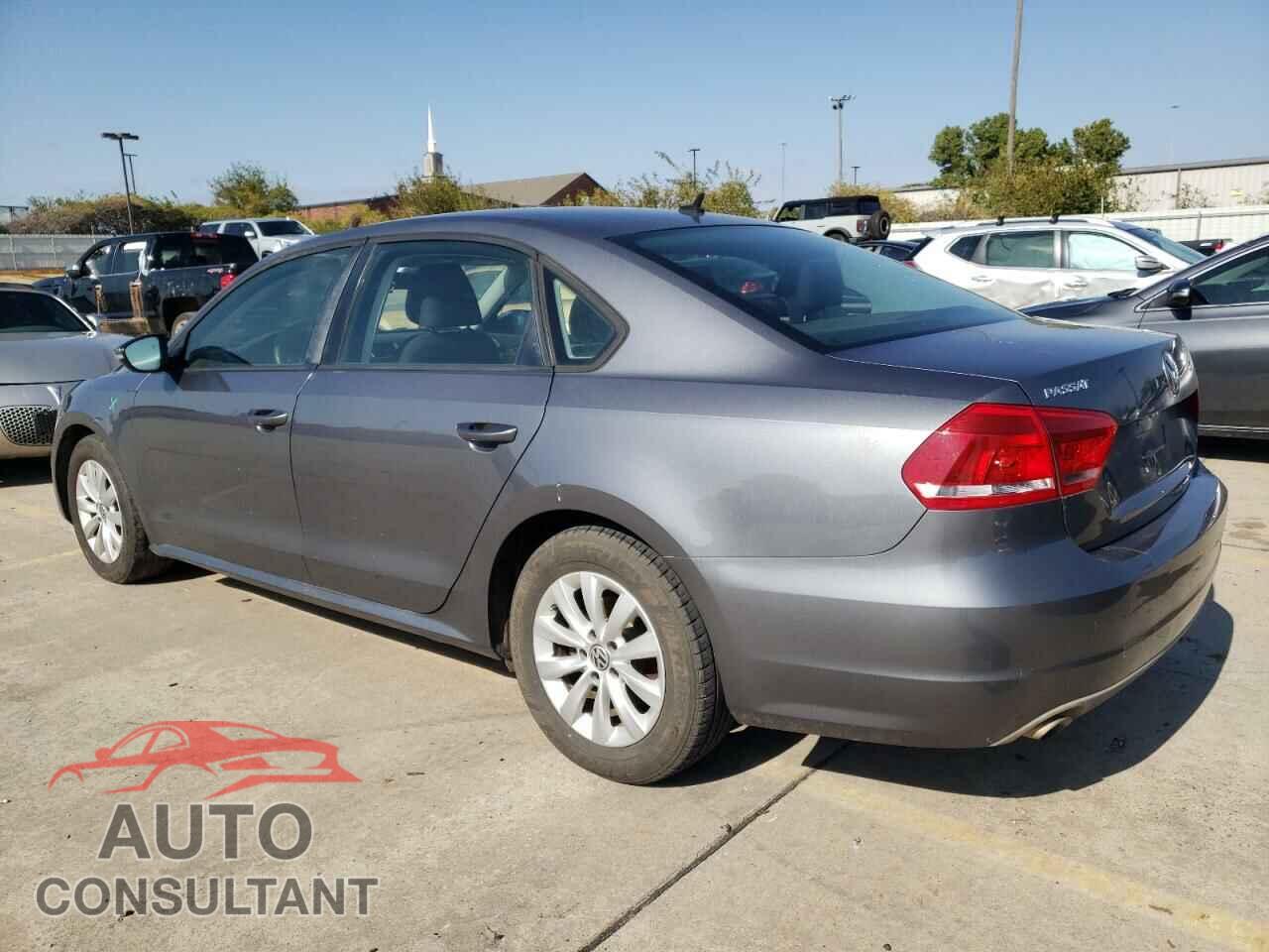 VOLKSWAGEN PASSAT 2012 - 1VWAP7A32CC011258