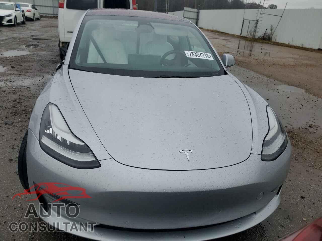 TESLA MODEL 3 2018 - 5YJ3E1EB3JF111904