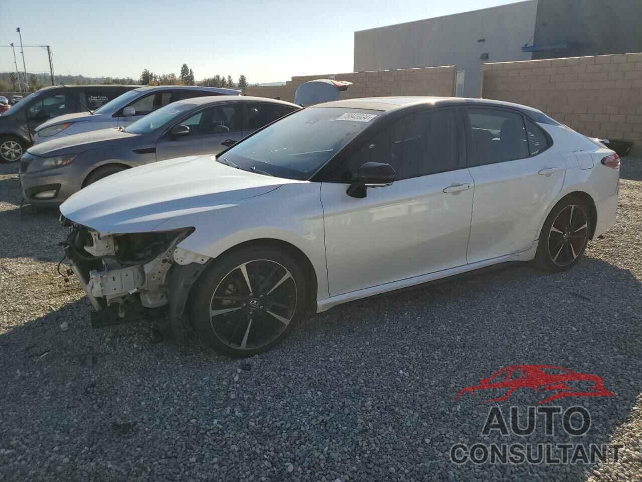 TOYOTA CAMRY 2018 - 4T1BZ1HK6JU014680