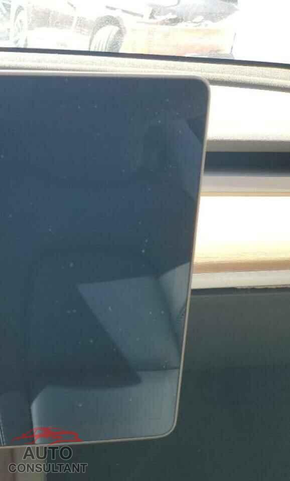 TESLA MODEL 3 2022 - 5YJ3E1EA7NF186831