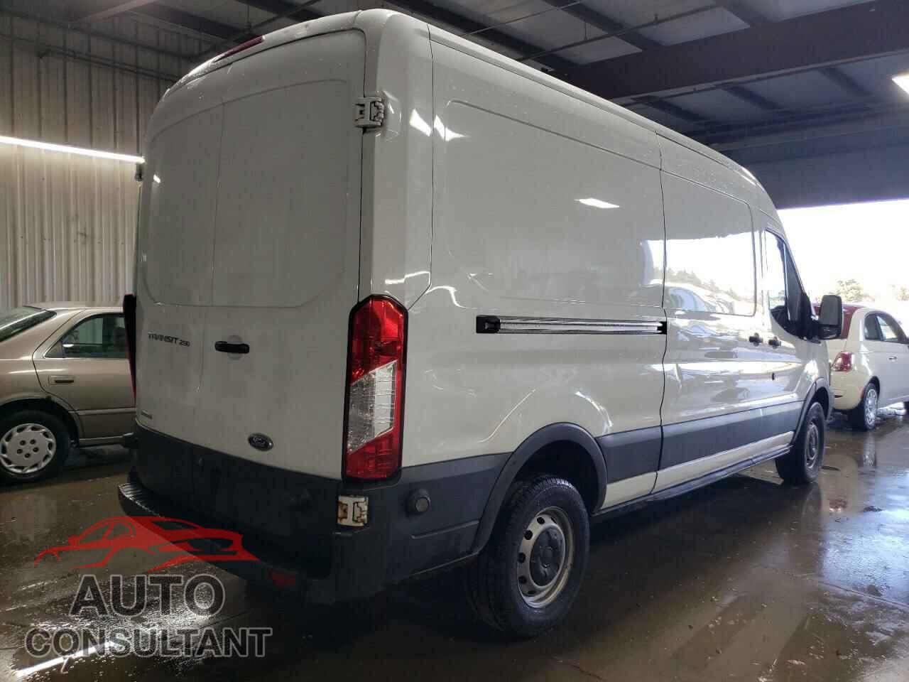 FORD TRANSIT 2016 - 1FTYR2CG2GKB23942
