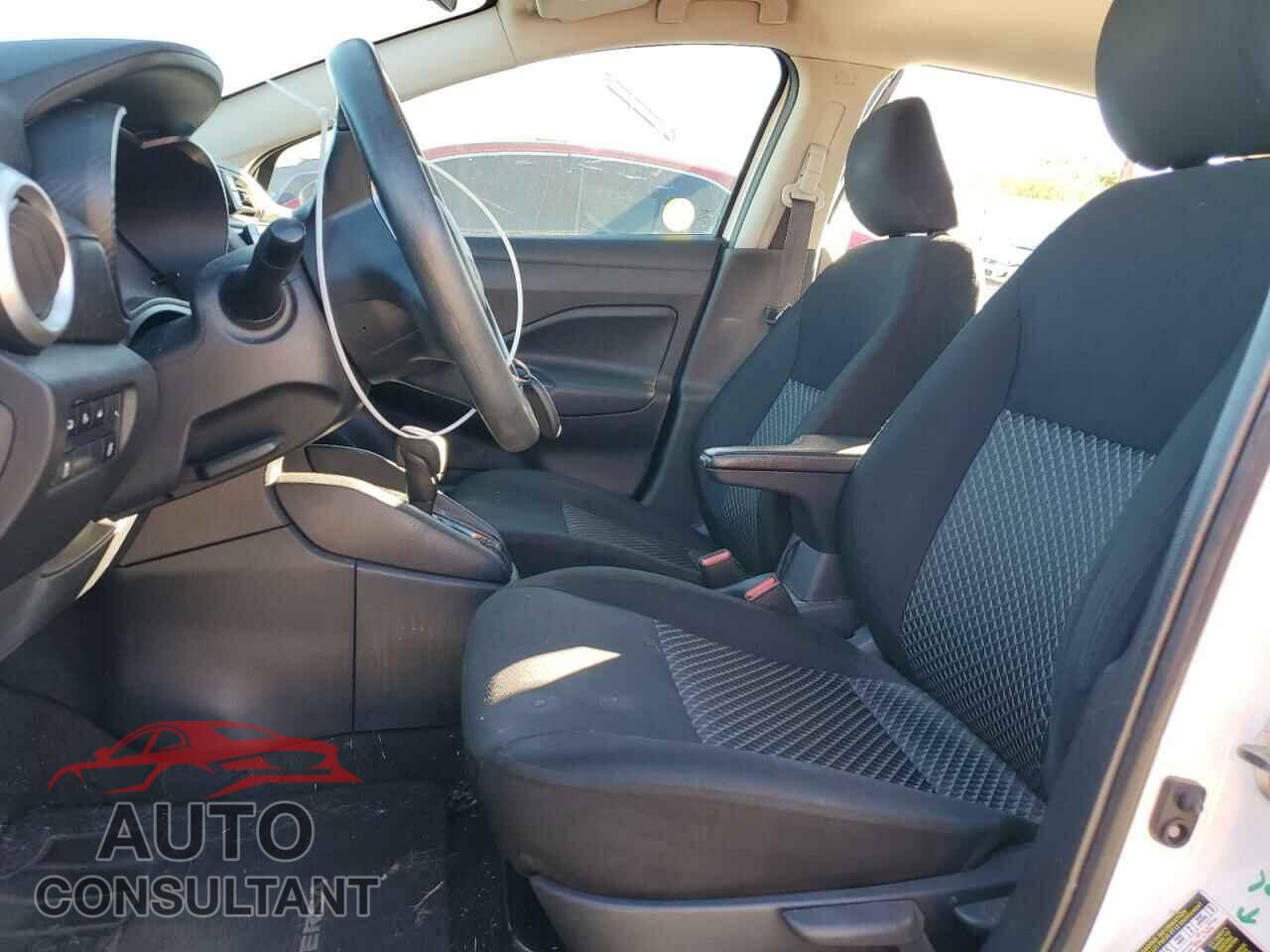 NISSAN VERSA 2021 - 3N1CN8DV1ML853473