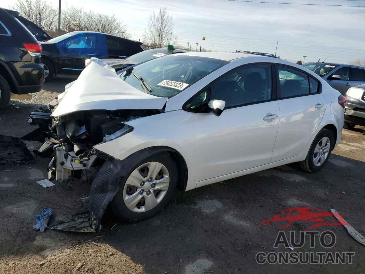 KIA FORTE 2018 - 3KPFL4A74JE211487