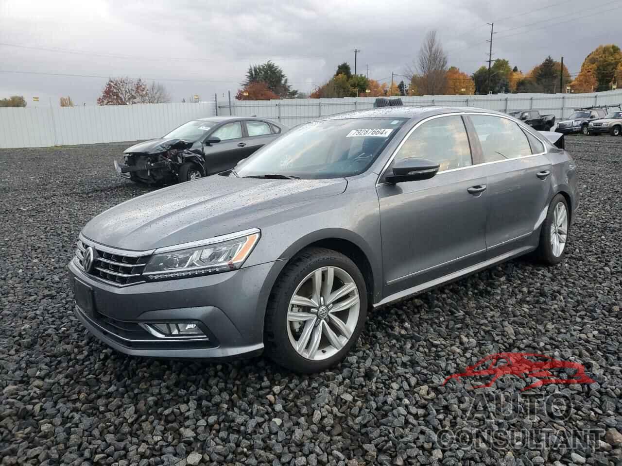 VOLKSWAGEN PASSAT 2017 - 1VWGT7A30HC003883