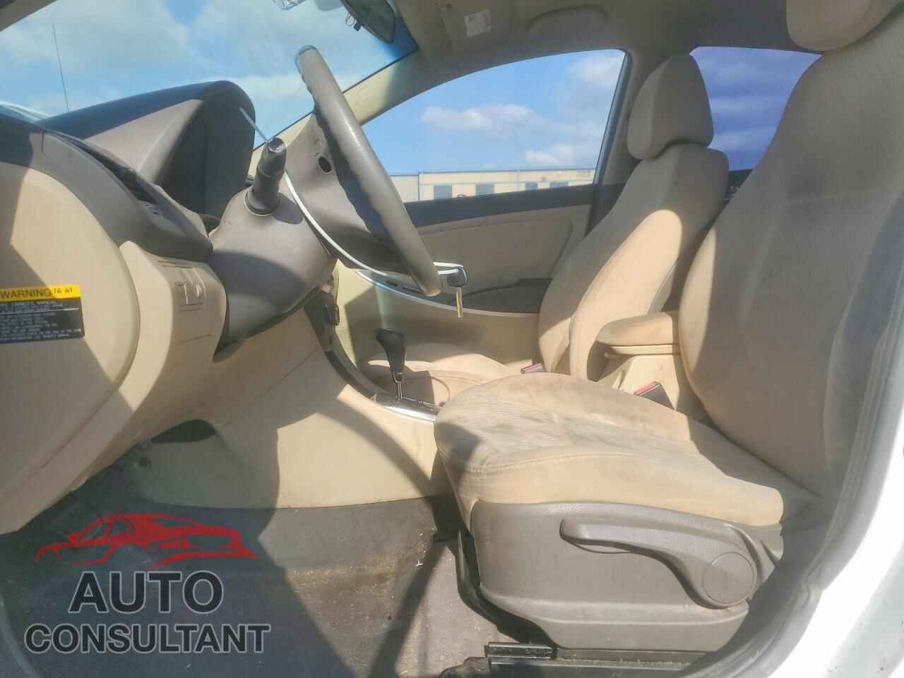 HYUNDAI ACCENT 2012 - KMHCU4AE9CU238764