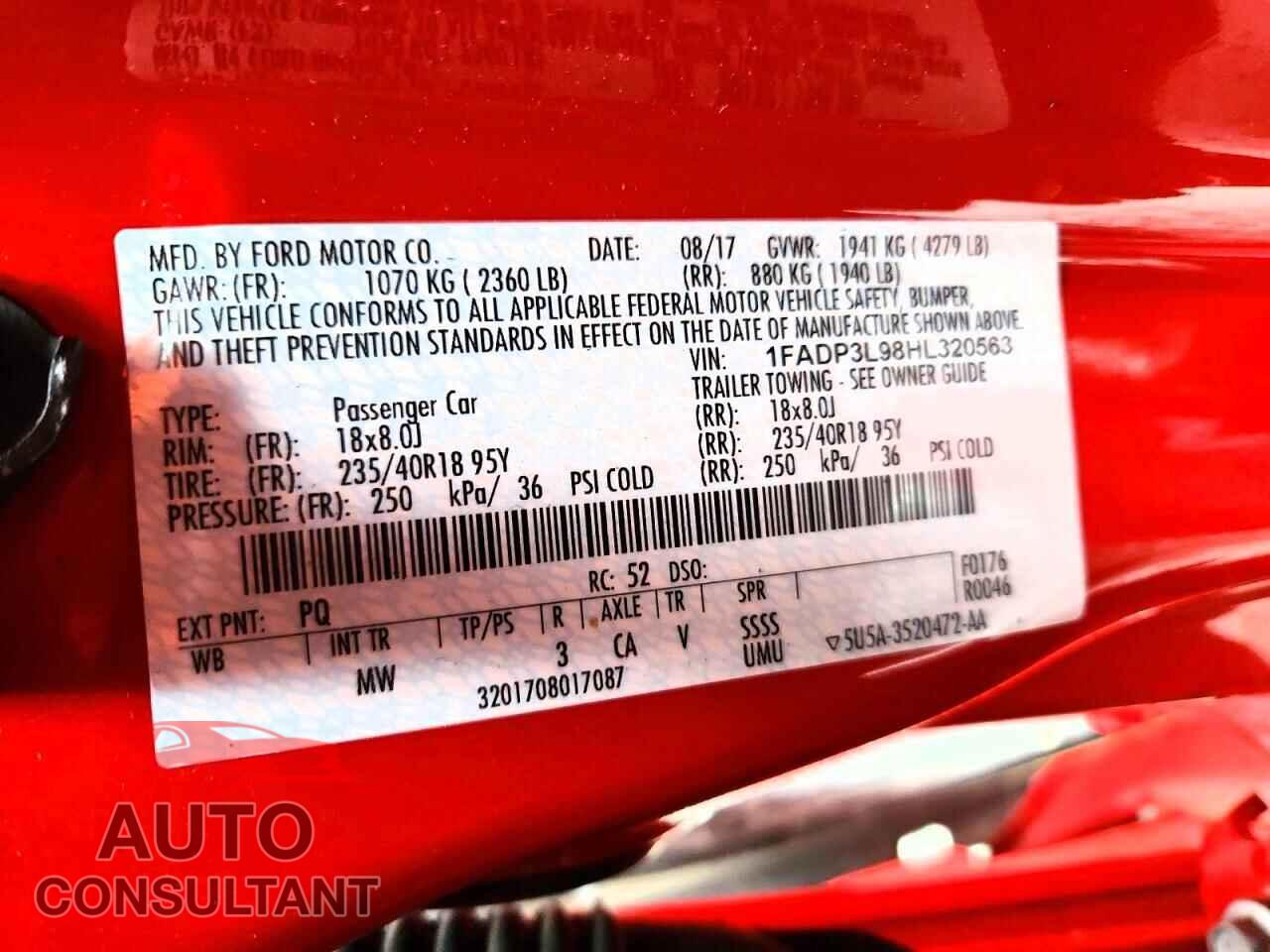 FORD FOCUS 2017 - 1FADP3L98HL320563
