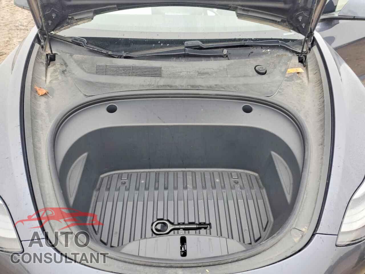 TESLA MODEL 3 2021 - 5YJ3E1EB3MF061221