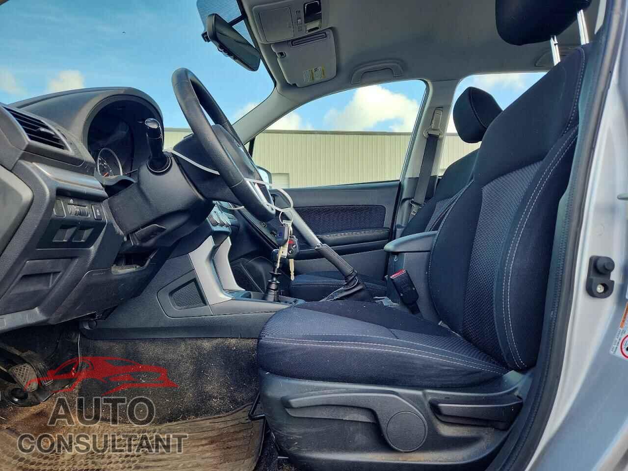 SUBARU FORESTER 2018 - JF2SJAAC0JG543914
