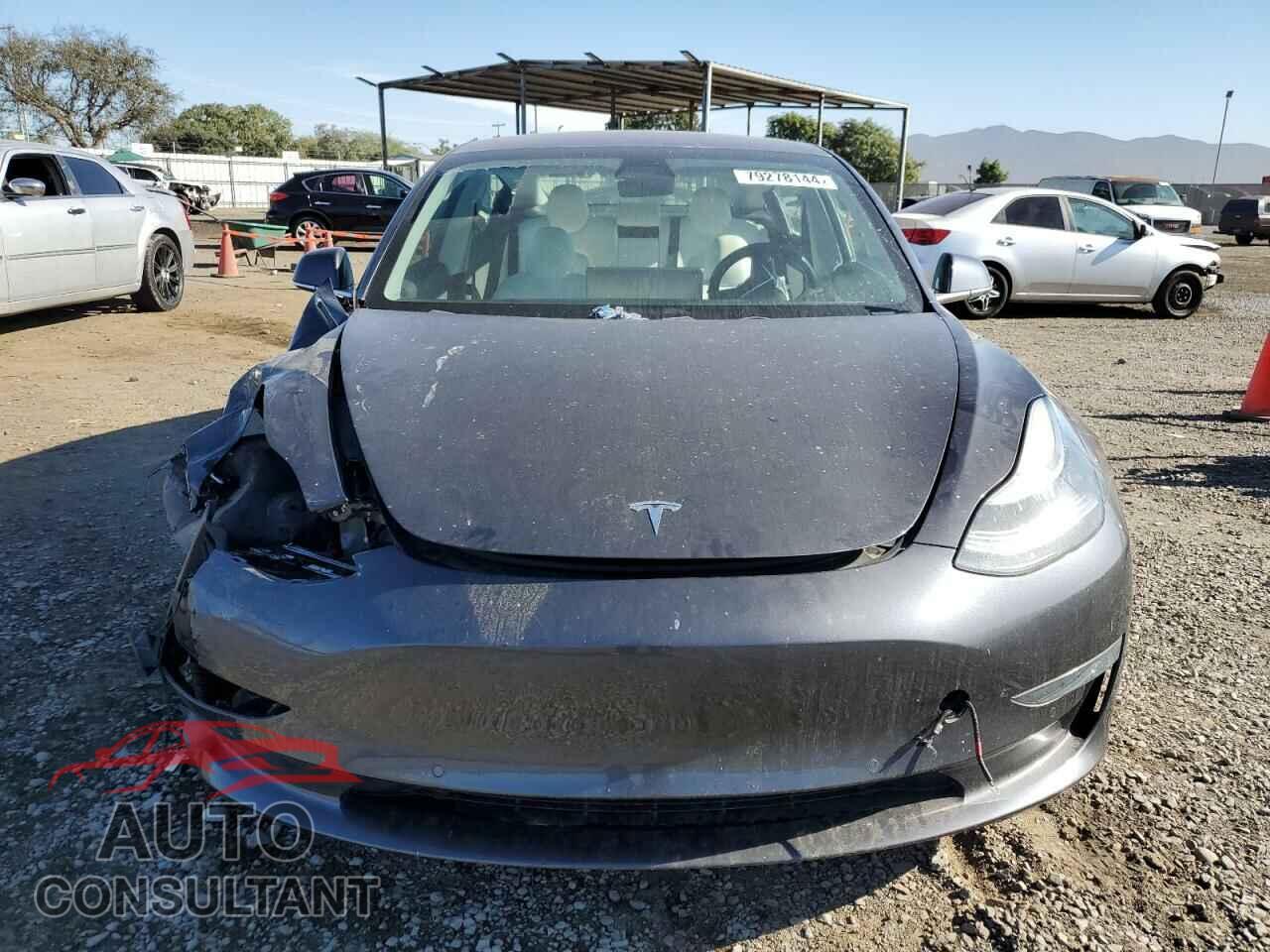 TESLA MODEL 3 2018 - 5YJ3E1EA9JF155929
