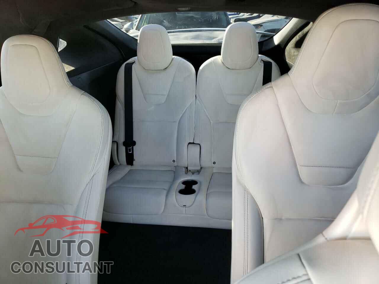 TESLA MODEL X 2017 - 5YJXCBE20HF050017