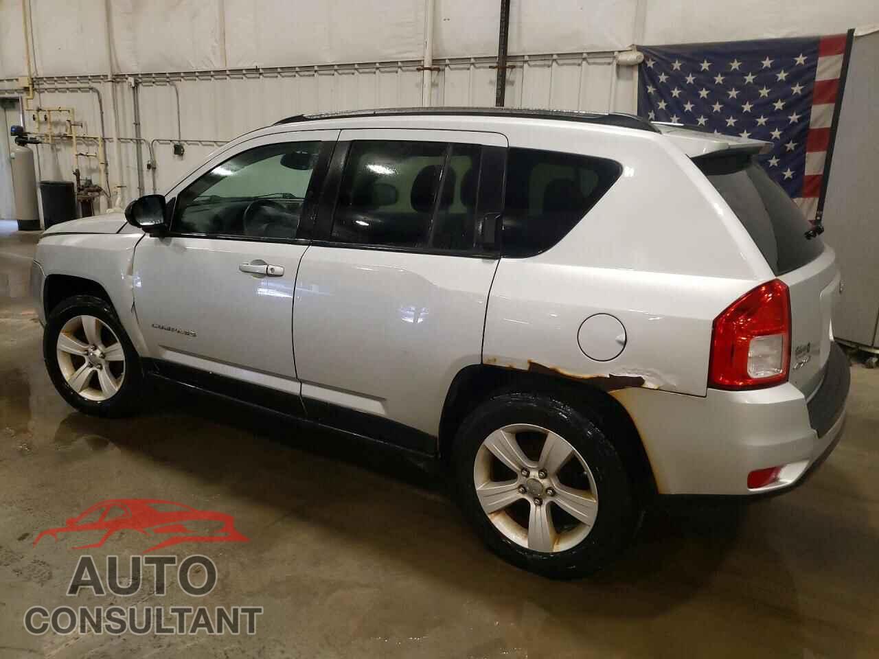 JEEP COMPASS 2011 - 1J4NF1FB8BD240339