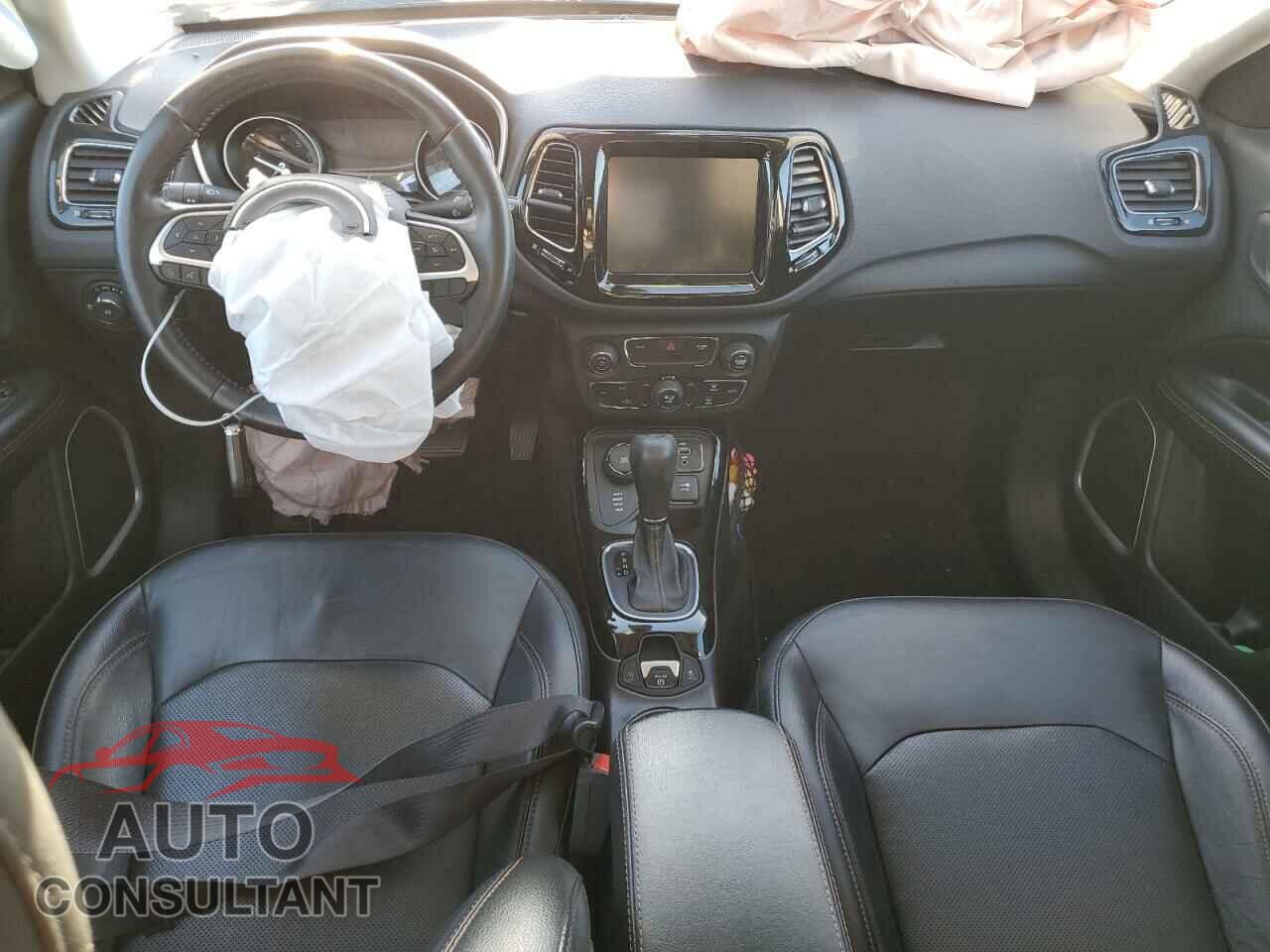 JEEP COMPASS 2020 - 3C4NJDCB3LT239055