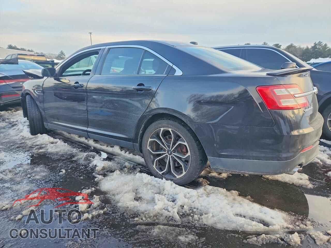 FORD TAURUS 2017 - 1FAHP2KT5HG118037