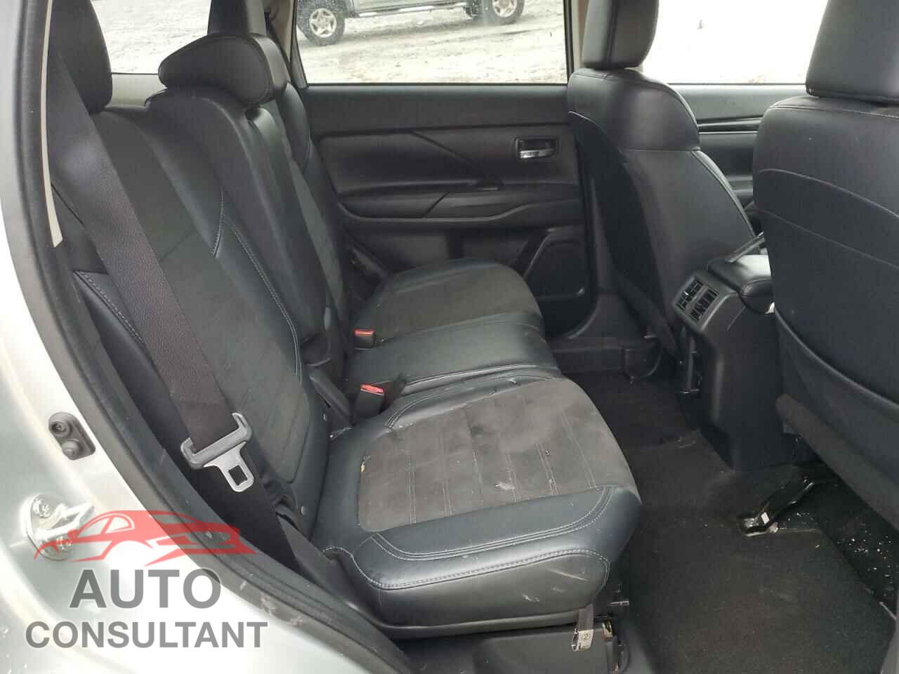 MITSUBISHI OUTLANDER 2020 - JA4AD3A30LZ044075