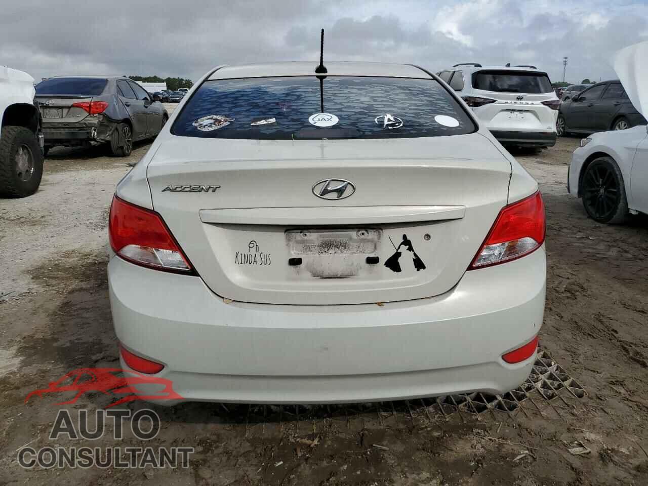 HYUNDAI ACCENT 2017 - KMHCT4AE0HU256418