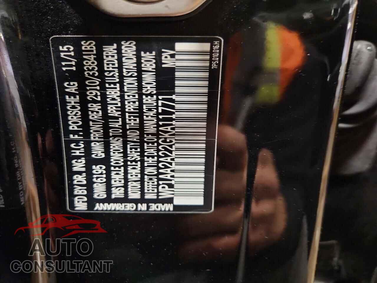 PORSCHE CAYENNE 2016 - WP1AA2A22GKA11771