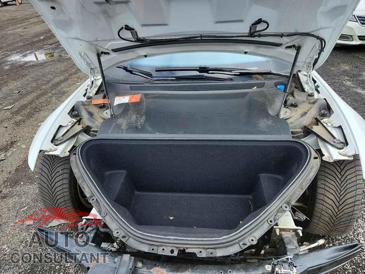 TESLA MODEL S 2016 - 5YJSA1E25GF160912