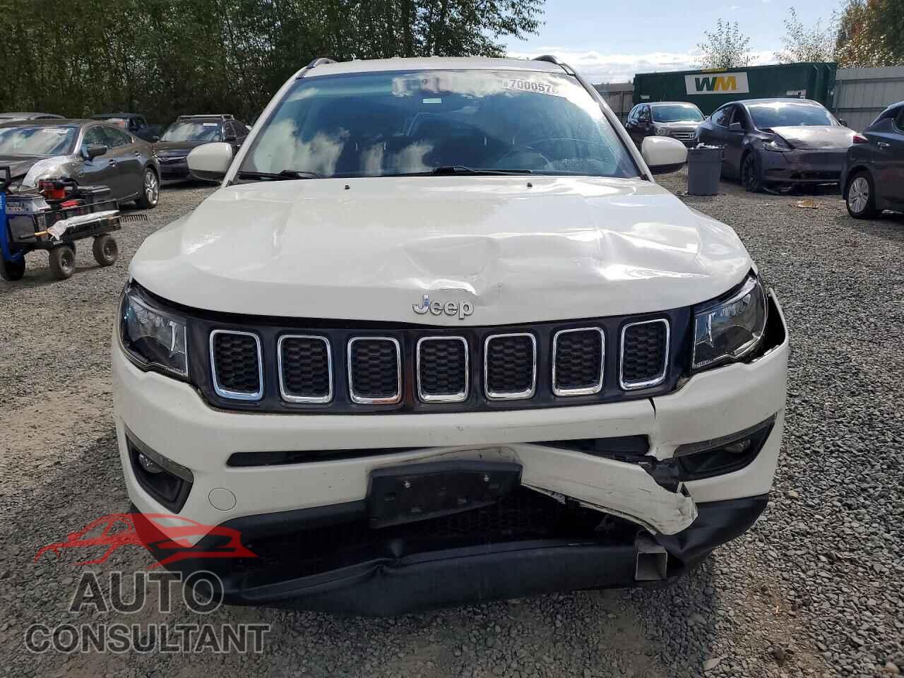 JEEP COMPASS 2018 - 3C4NJDBB6JT492109