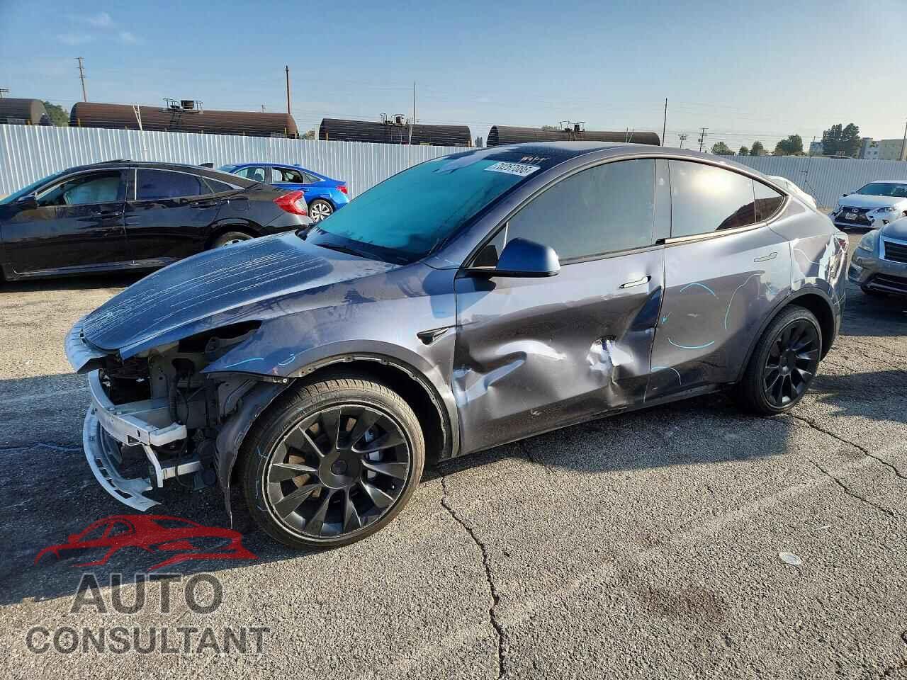 TESLA MODEL Y 2023 - 7SAYGDEE6PF871283