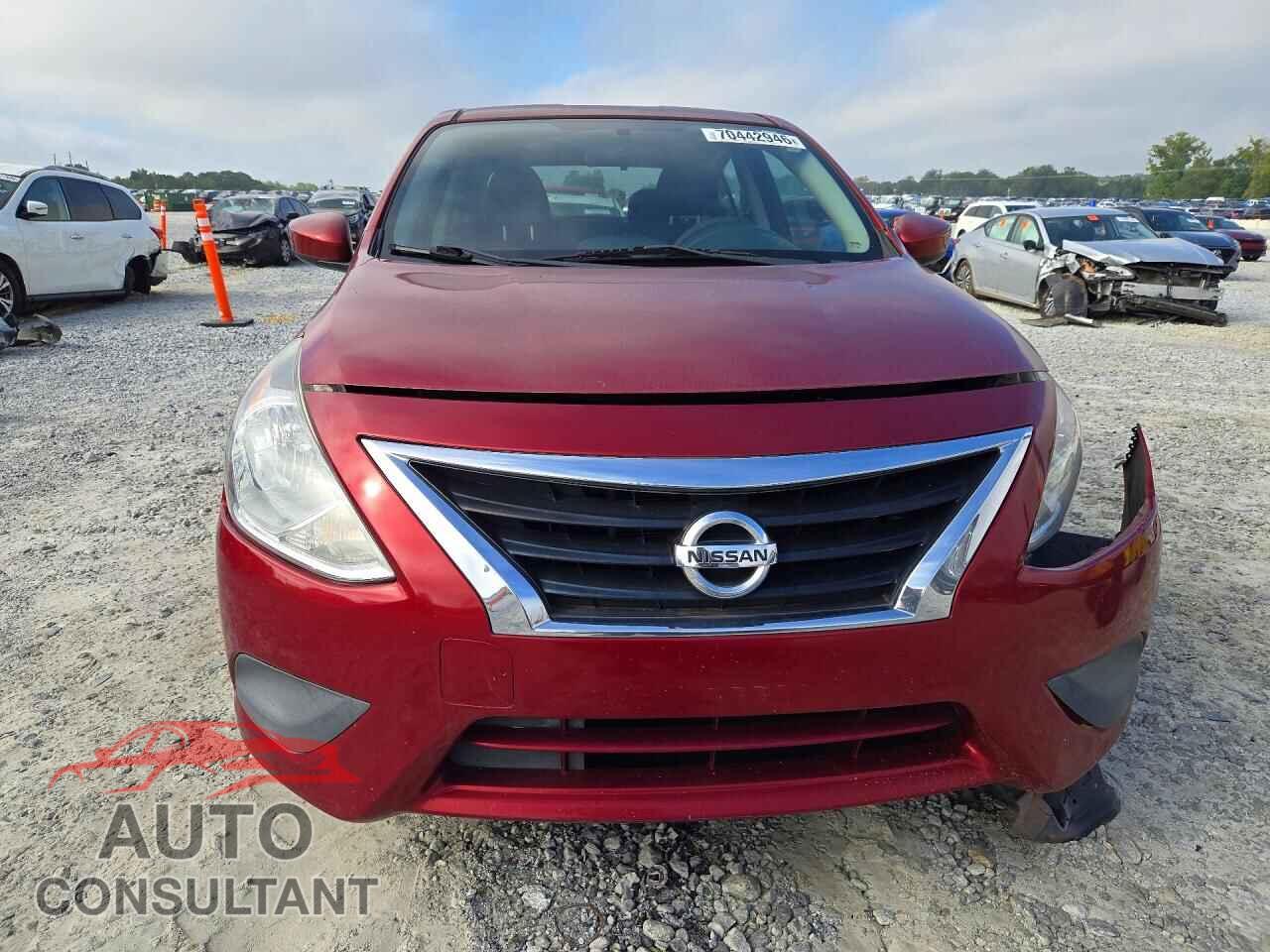 NISSAN VERSA 2017 - 3N1CN7AP1HL830815