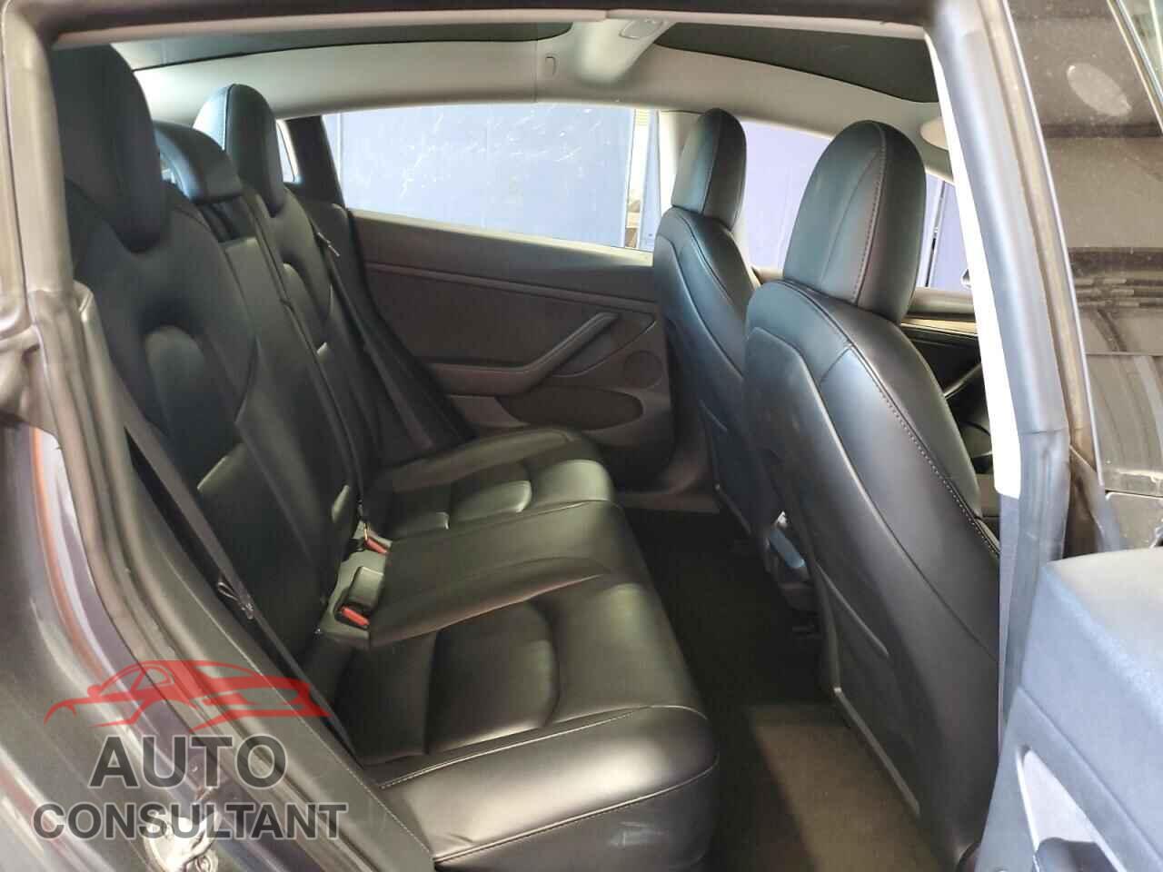 TESLA MODEL 3 2022 - 5YJ3E1EAXNF369706