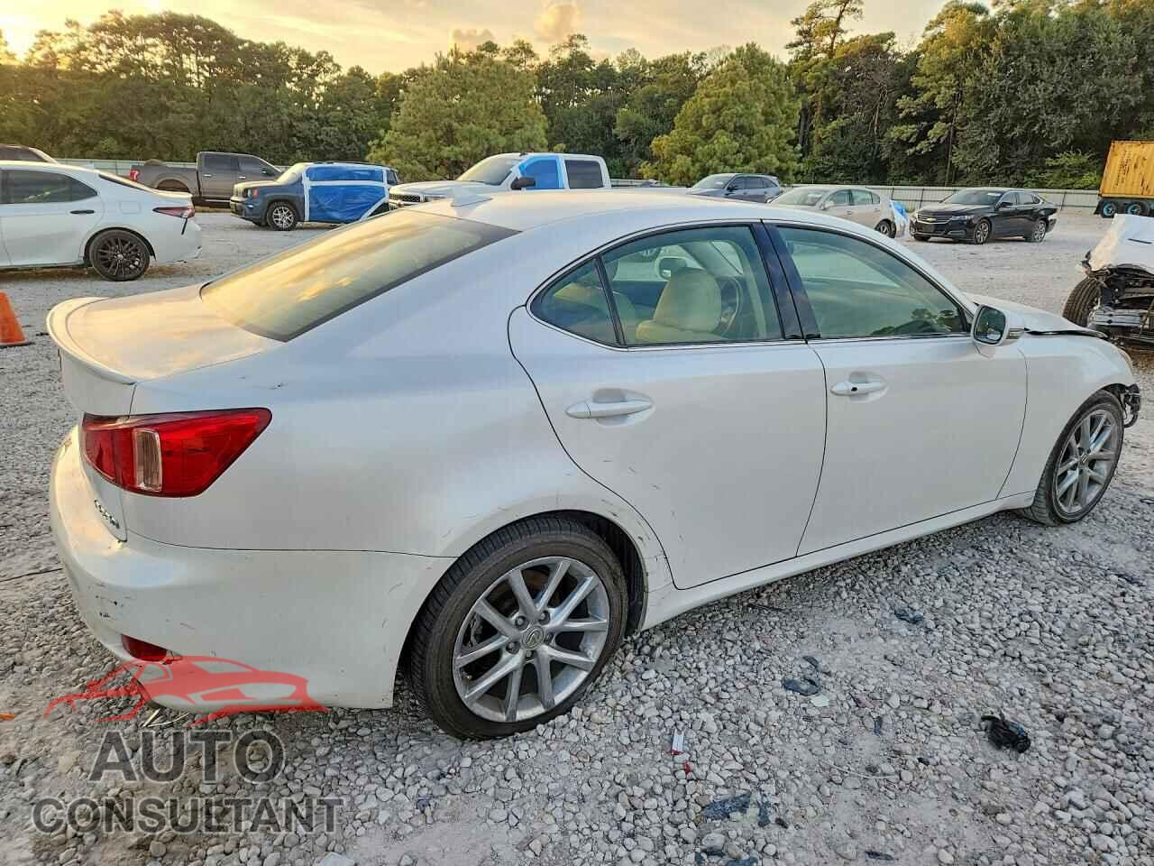 LEXUS IS 2012 - JTHBF5C23C5167329